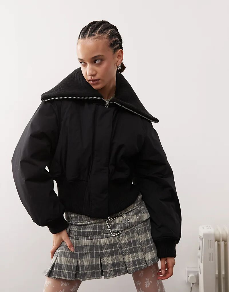 Короткая куртка Aoi с резинкой на талии и воротником-стойкой черного цвета Weekday
Короткая куртка Aoi с резинкой на талии и воротником-стойкой черного цвета Weekday