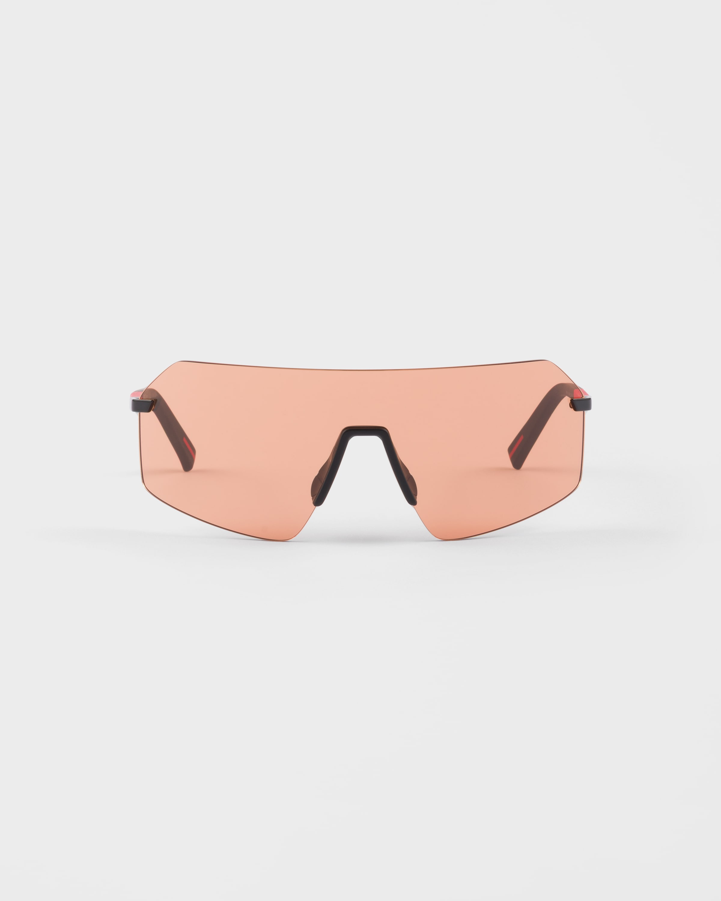 Солнцезащитные очки Prada Linea Rossa Prada, био-апельсиновые линзы mapo
Солнцезащитные очки Prada Linea Rossa Prada, био-апельсиновые линзы mapo