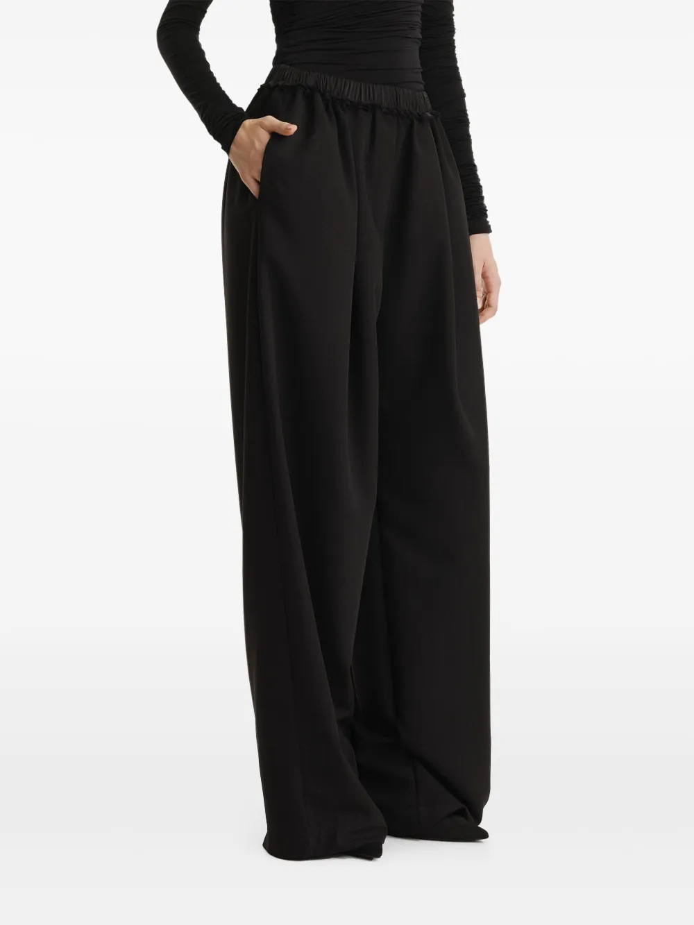 Брюки широкого кроя с эластичным поясом 2310 Studio, черный
Брюки широкого кроя с эластичным поясом 2310 Studio, черный