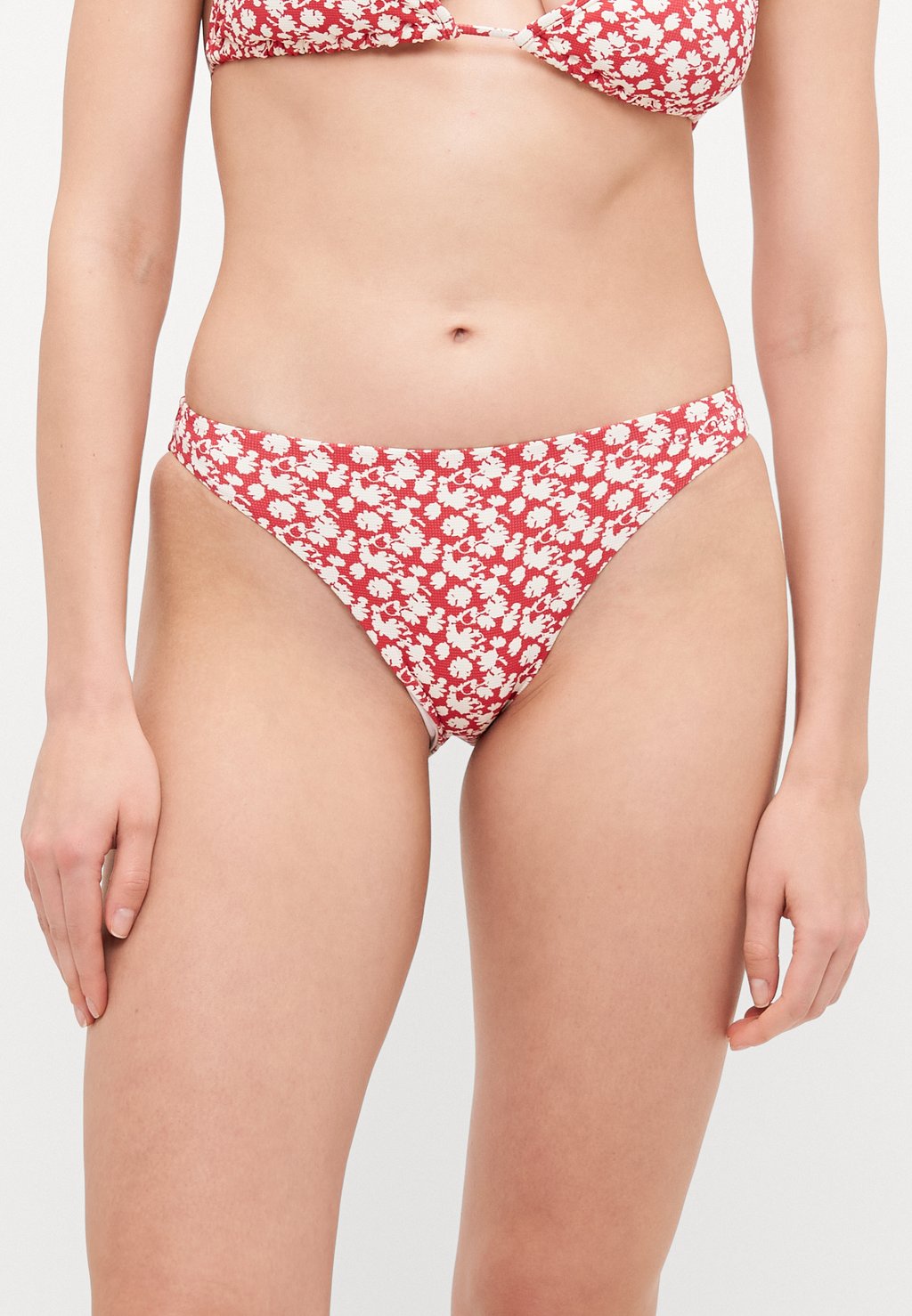 Плавки бикини MILLEFLEUR Marc O'Polo, красный
Плавки бикини MILLEFLEUR Marc O'Polo, красный