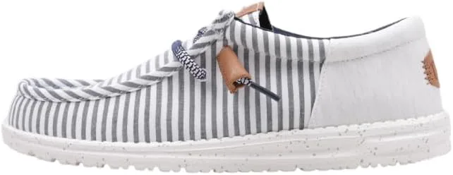 Кроссовки HEYDUDE Mens Wally Funk Nu Prep, синий
Кроссовки HEYDUDE Mens Wally Funk Nu Prep, синий