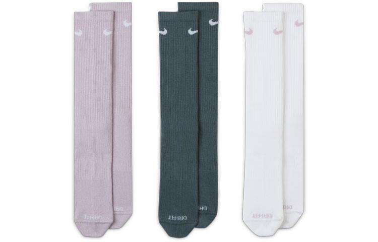 Мужские носки Nike до середины икры
Мужские носки Nike до середины икры