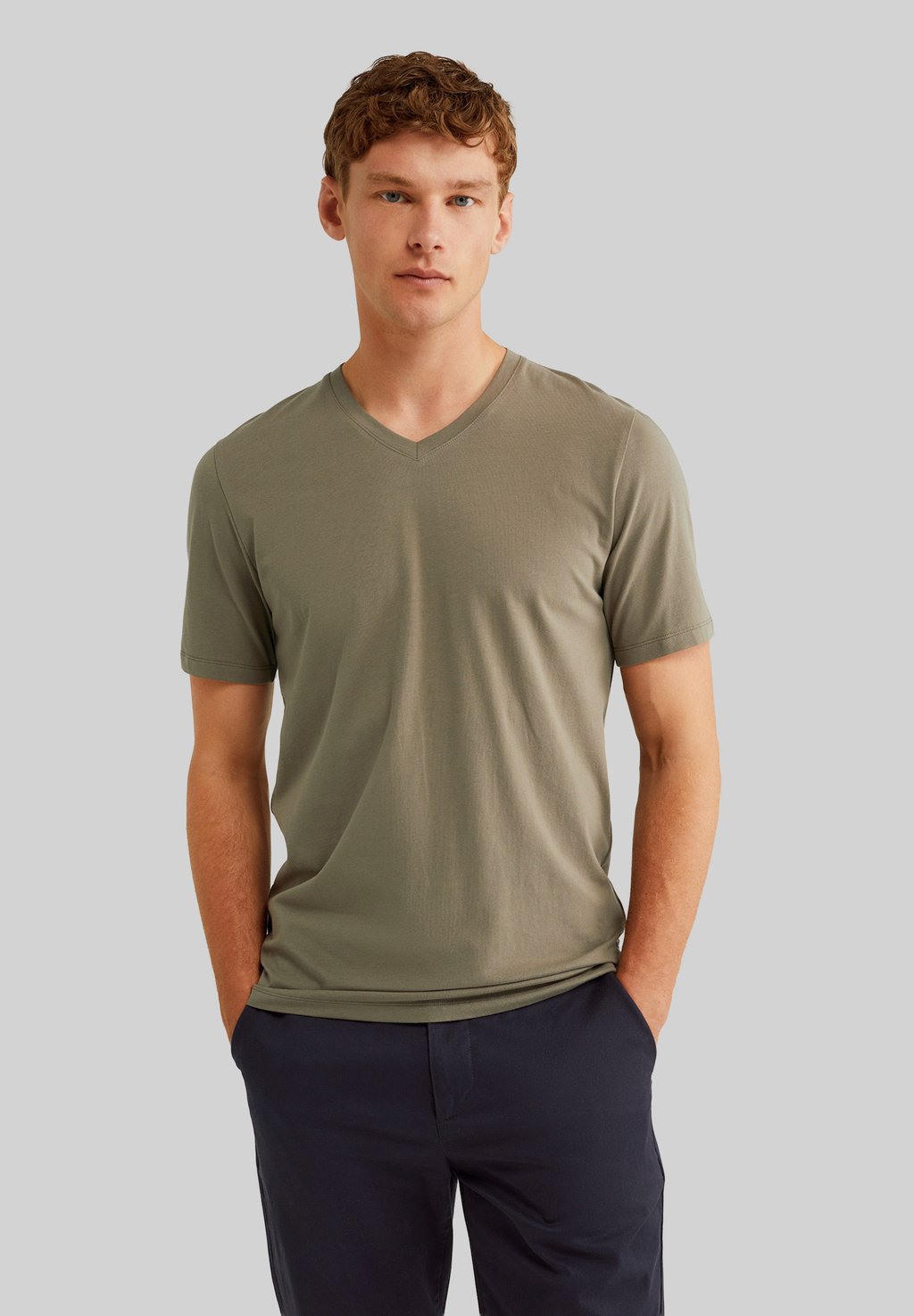 Базовая футболка WE Fashion, оливковый
Базовая футболка WE Fashion, оливковый