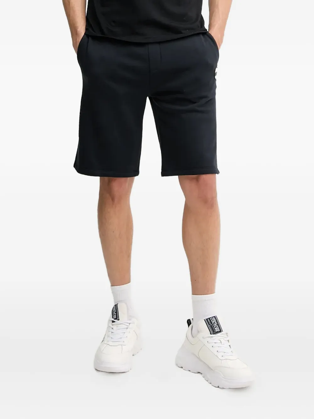 Шорты с завязками и логотипом KARL LAGERFELD, черный
Шорты с завязками и логотипом KARL LAGERFELD, черный