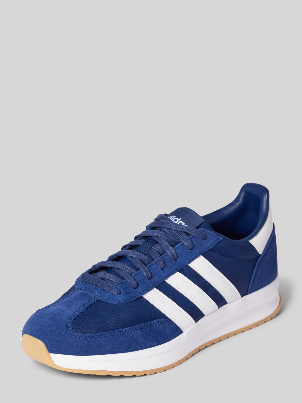 Кожаные кроссовки с характерными полосками на этикетке, модель «RUN 70s 2.0» ADIDAS SPORTSWEAR
Кожаные кроссовки с характерными полосками на этикетке, модель «RUN 70s 2.0» ADIDAS SPORTSWEAR