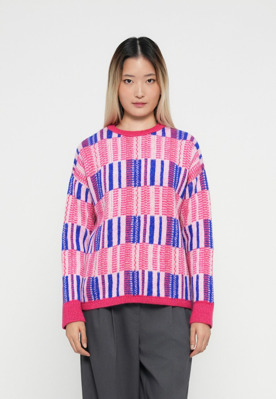 Джемпер ONLY ONLIRIS O NECK , Pink Yarrow /Pink
Джемпер ONLY ONLIRIS O NECK , Pink Yarrow /Pink