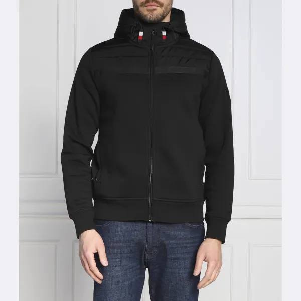 Свитшот обычного кроя на молнии средней длины. Tommy Hilfiger, черный
Свитшот обычного кроя на молнии средней длины. Tommy Hilfiger, черный