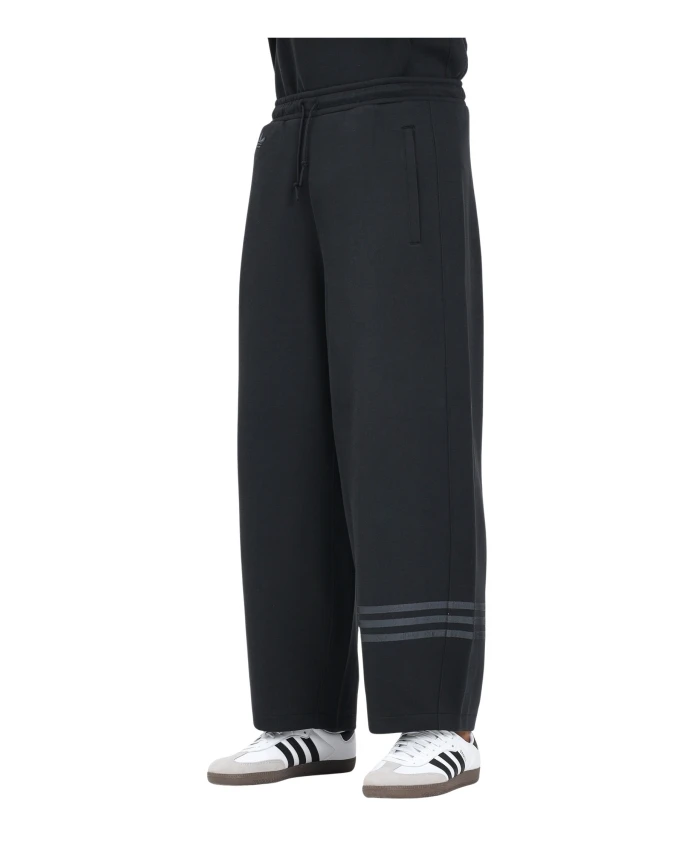 Спортивные штаны Neuclassics Adidas Originals, черный
Спортивные штаны Neuclassics Adidas Originals, черный