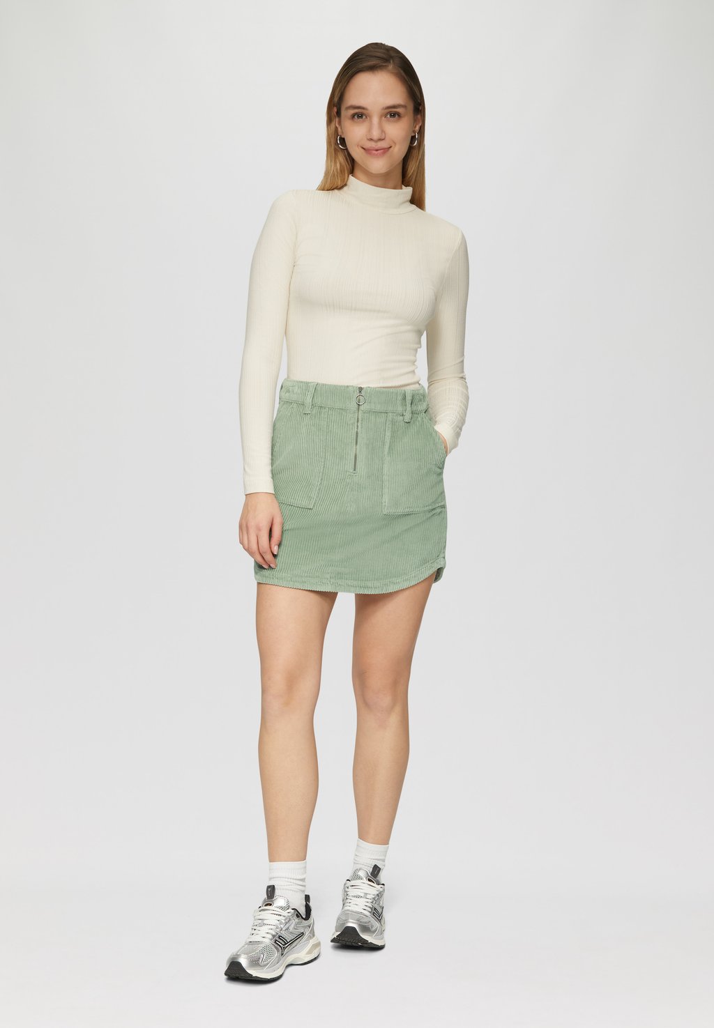 Мини-юбка QS, зеленый
Мини-юбка QS, зеленый