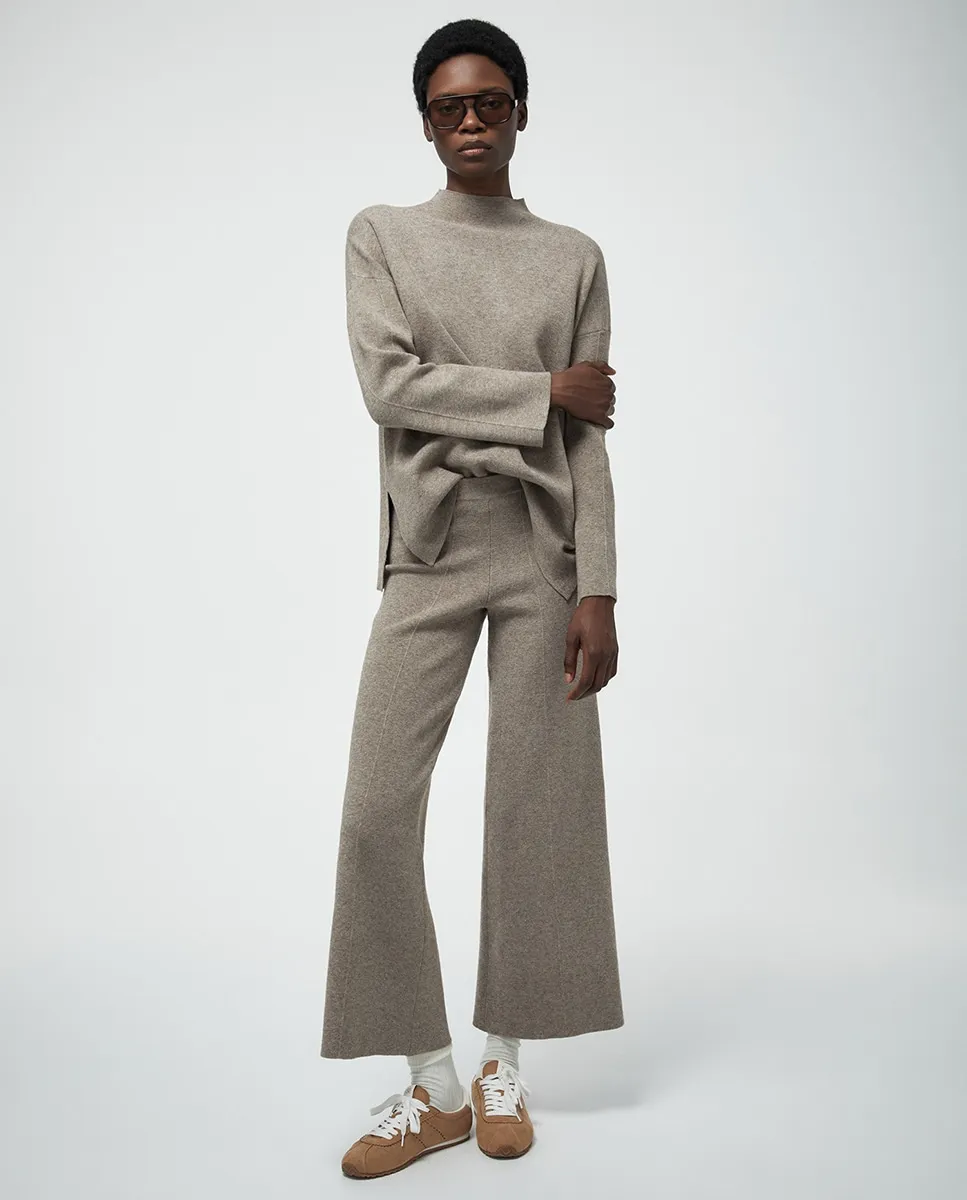 Широкие длинные брюки Sfera, темно-коричневый
Широкие длинные брюки Sfera, темно-коричневый