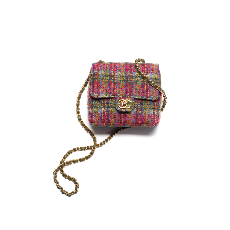 CHANEL 22К осенне-зимняя сумка через плечо
CHANEL 22К осенне-зимняя сумка через плечо