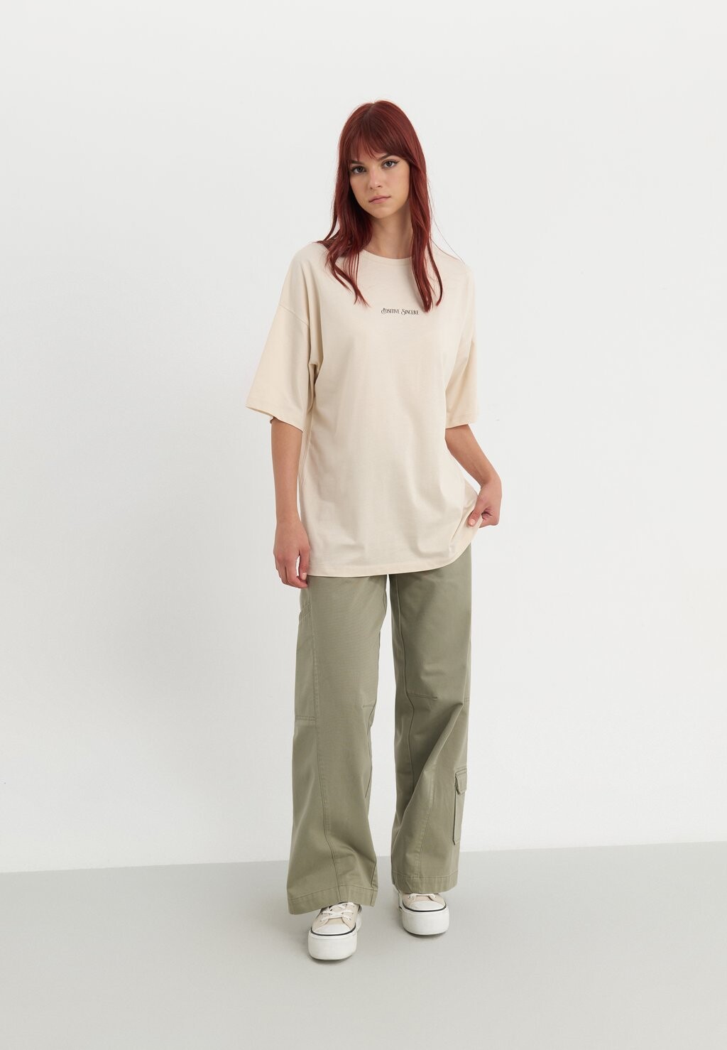 Принт на футболке Even&Odd, бежевый
Принт на футболке Even&Odd, бежевый