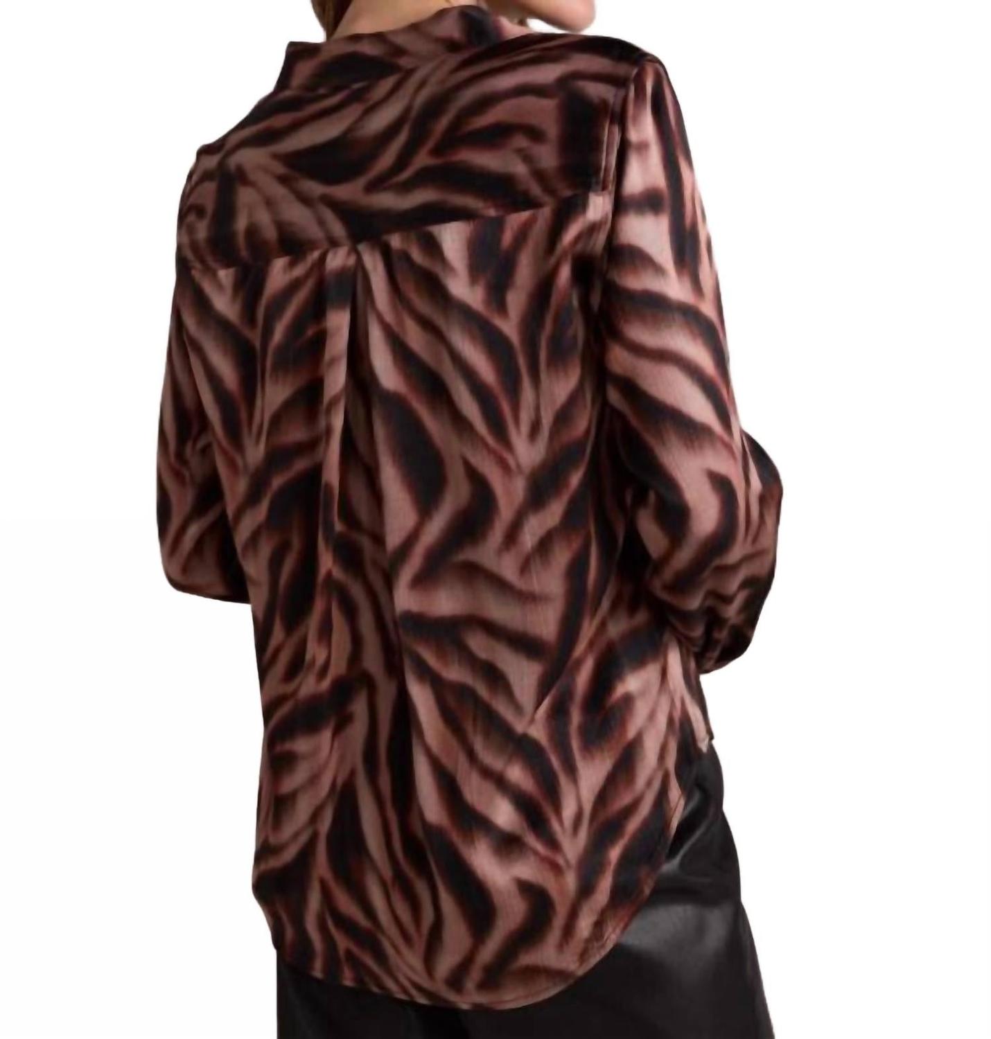 Чистая лесная рубашка в туманном лесу Bella Dahl, Hazy Woodland
Чистая лесная рубашка в туманном лесу Bella Dahl, Hazy Woodland