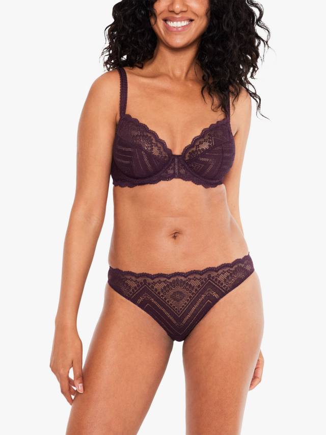 Бюстгальтер Vertige Lace Balcony Maison Lejaby, Grape
Бюстгальтер Vertige Lace Balcony Maison Lejaby, Grape