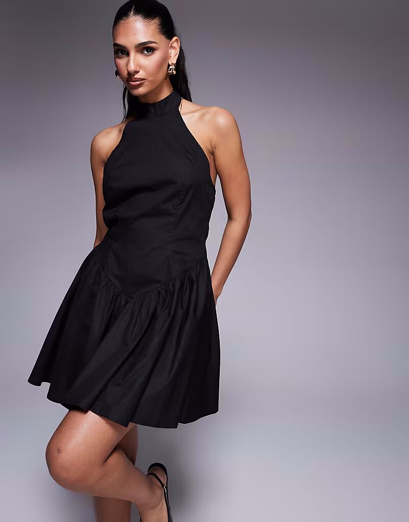 Kaiia - Эксклюзивное черное мини-платье с американской проймой, глубоким V-образным вырезом на талии и глубоким вырезом на спине
Kaiia - Эксклюзивное черное мини-платье с американской проймой, глубоким V-образным вырезом на талии и глубоким вырезом на спине