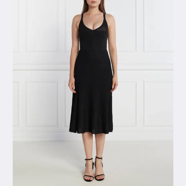 Платье Pinko, черный
Платье Pinko, черный