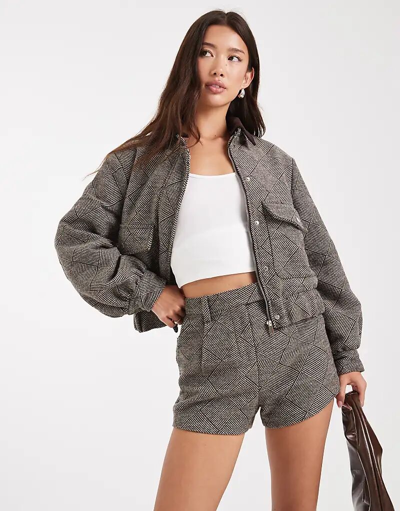 4th & Reckless шерстяная куртка-бомбер с контрастным воротником и рукавами-фонариками в коричневую клетку «ёлочка»
4th & Reckless шерстяная куртка-бомбер с контрастным воротником и рукавами-фонариками в коричневую клетку «ёлочка»