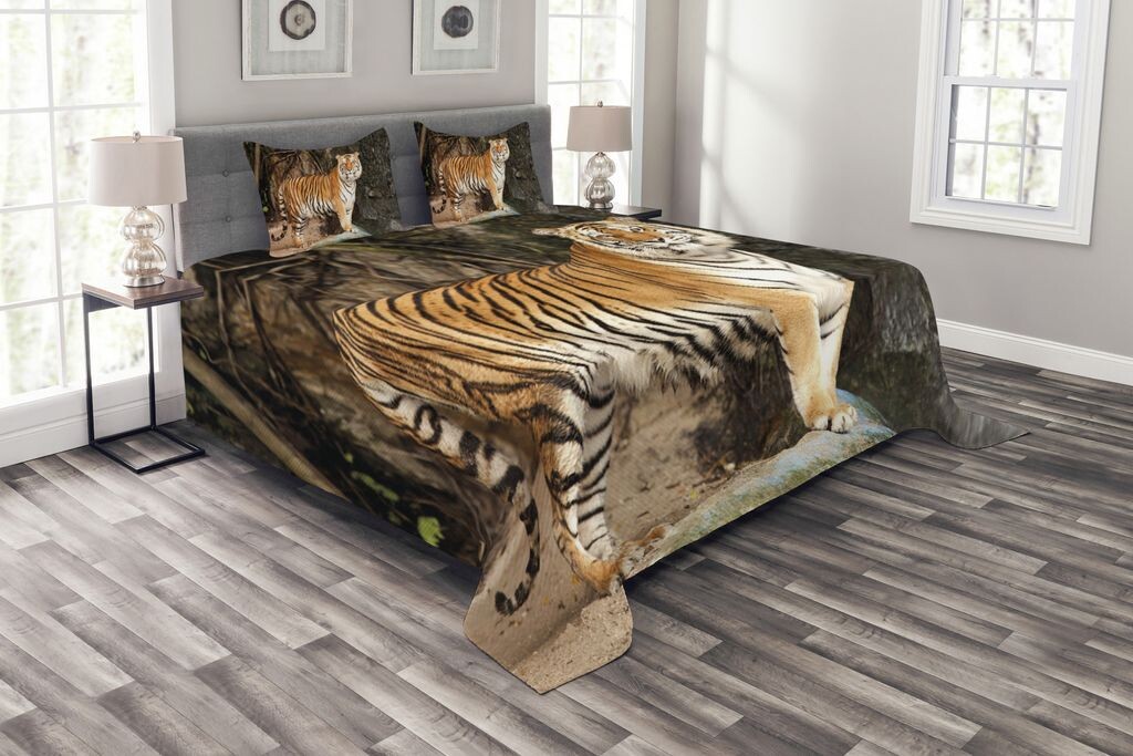 Комплект покрывала ABAKUHAUS Tiger, Alert Angry Royal Feline, комплект с моющимися наволочками, для односпальных кроватей 220 x 220 см, разноцветный
Комплект покрывала ABAKUHAUS Tiger, Alert Angry Royal Feline, комплект с моющимися наволочками, для односпальных кроватей 220 x 220 см, разноцветный
