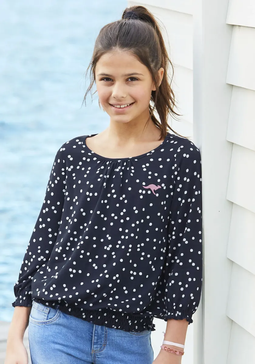 Рубашка KangaROOS с рукавом 3/4 и присборенными деталями по подолу, цвет морской волны
Рубашка KangaROOS с рукавом 3/4 и присборенными деталями по подолу, цвет морской волны