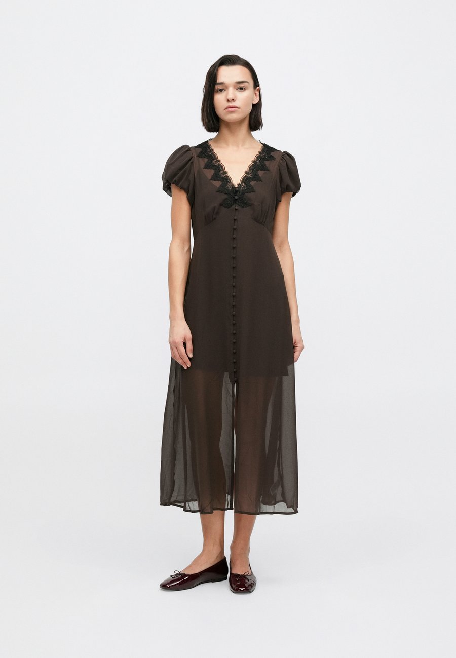 Платье GAP V NECK DRESS, Terra Brown/Brown
Платье GAP V NECK DRESS, Terra Brown/Brown