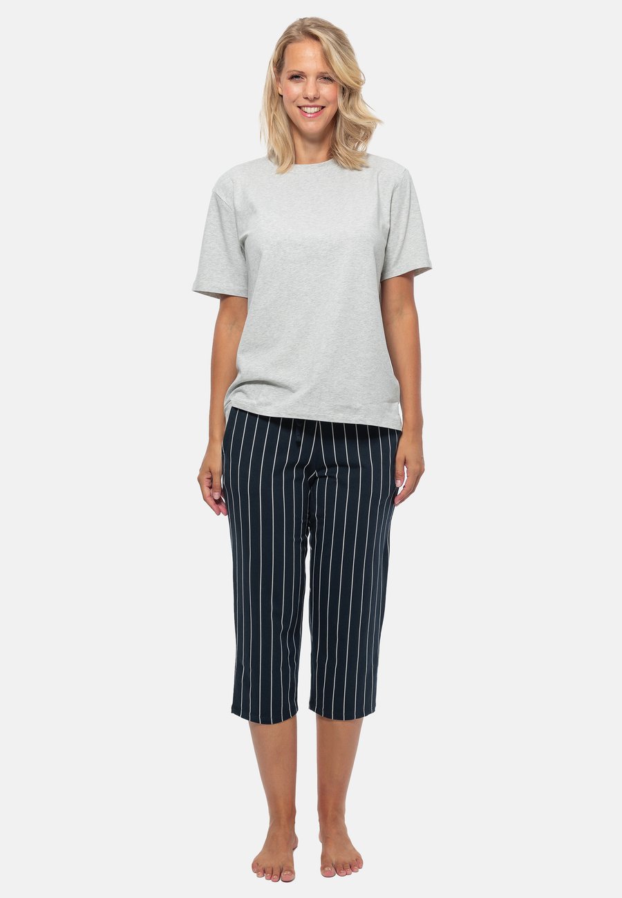 Пижамный комплект Schiesser SET, Blau Gestreift Grau/Grey
Пижамный комплект Schiesser SET, Blau Gestreift Grau/Grey