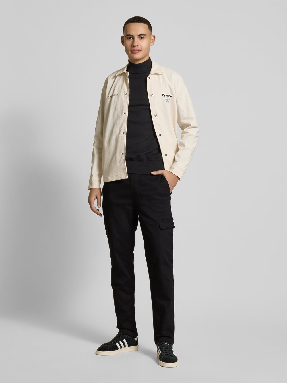 Брюки-карго прямого кроя с эластичным поясом, модель «Gymdigo» Pepe Jeans, черный
Брюки-карго прямого кроя с эластичным поясом, модель «Gymdigo» Pepe Jeans, черный