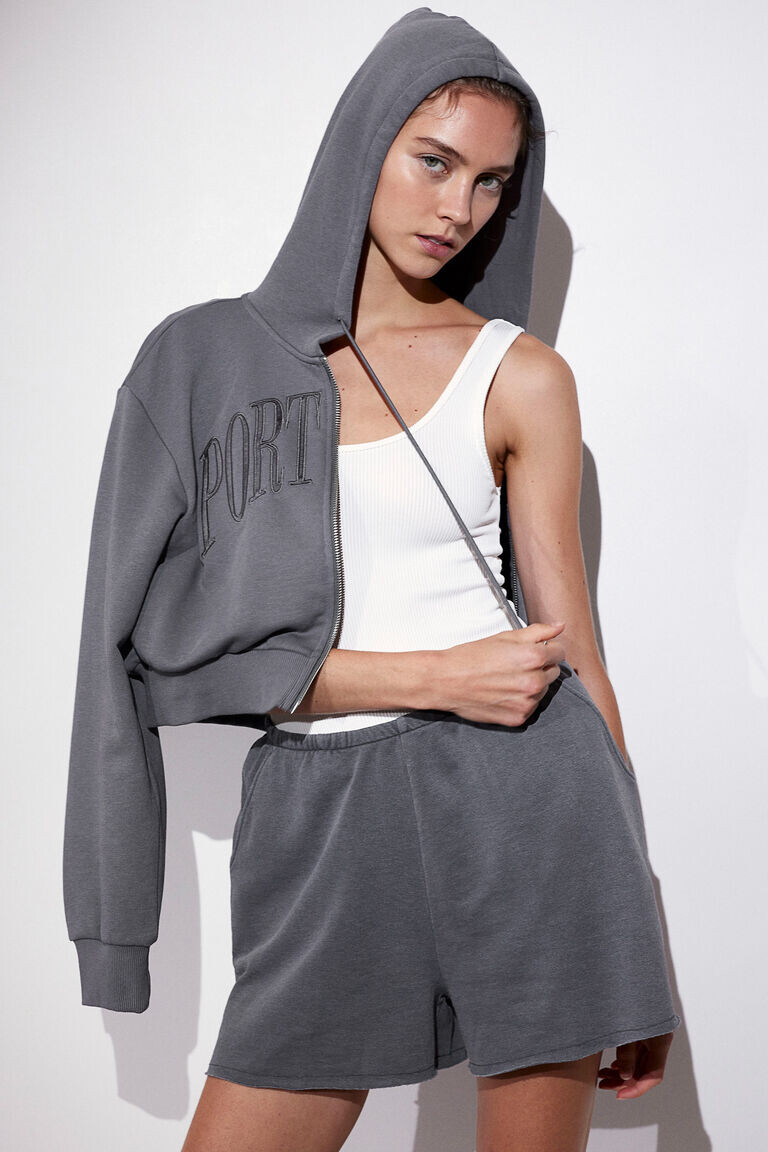 Толстовка-шорты H&M, серый
Толстовка-шорты H&M, серый