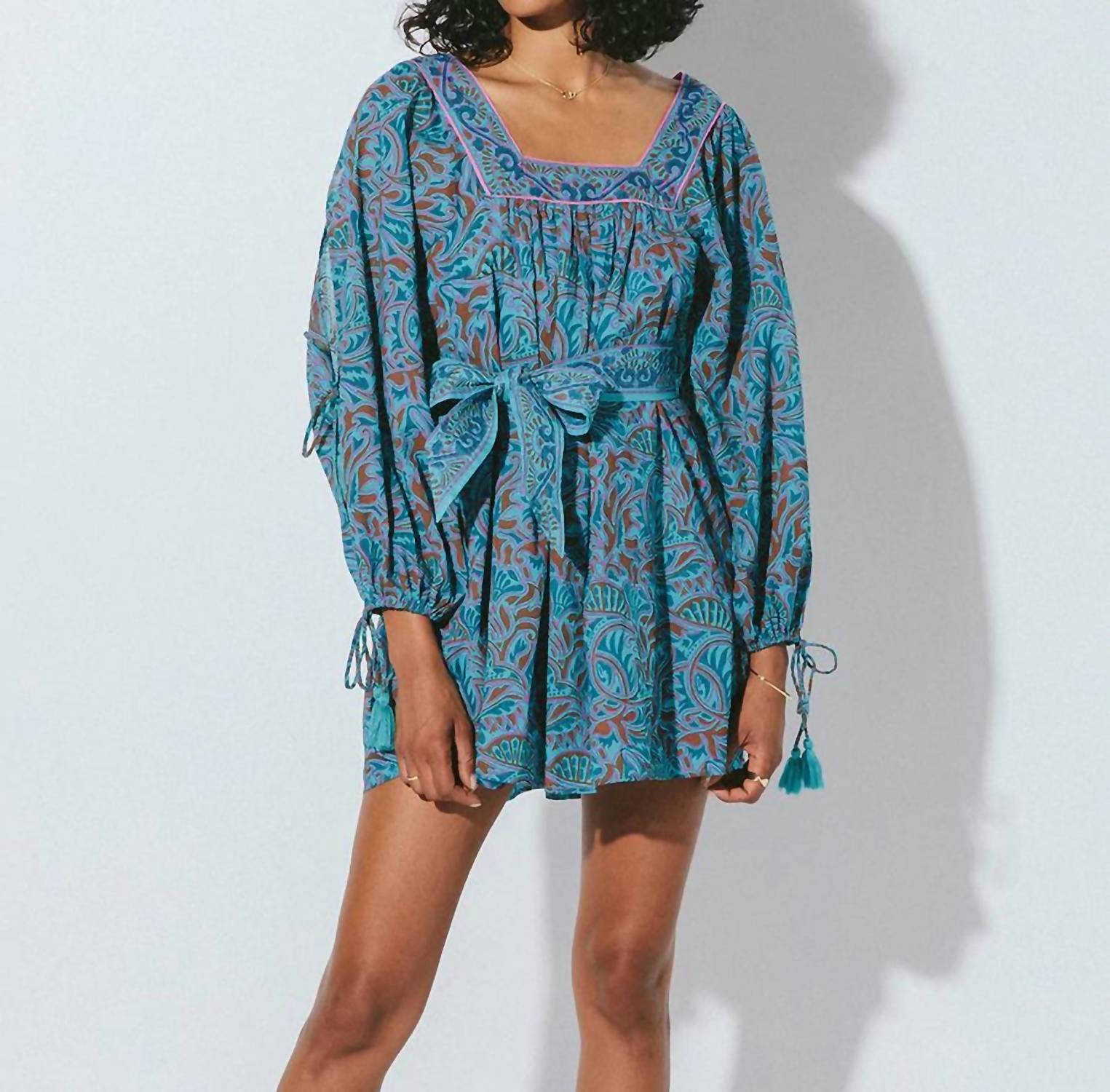 Мини-платье Skyla в цвете Zuri Cleobella
Мини-платье Skyla в цвете Zuri Cleobella