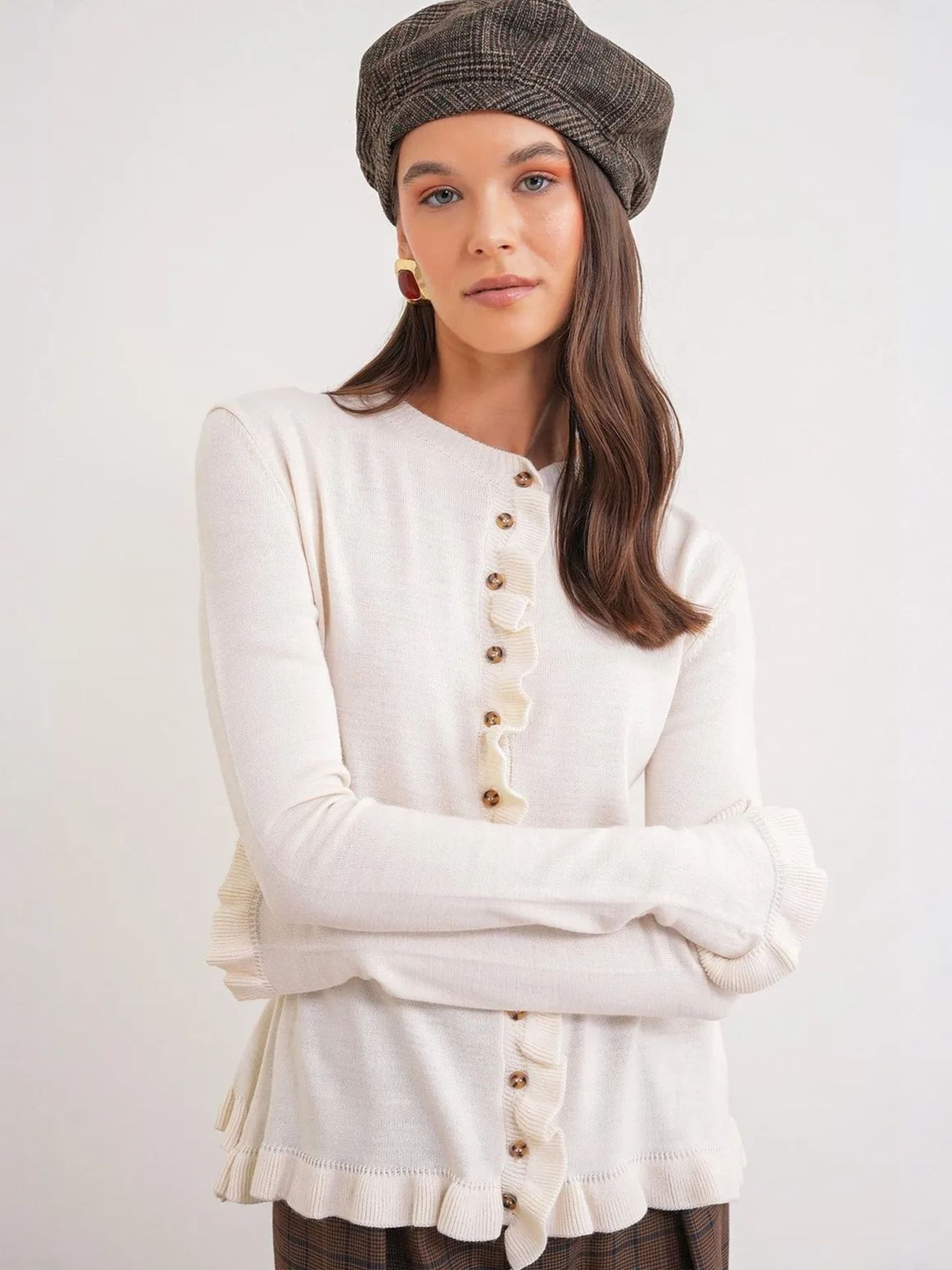 MixRay Вязаный кардиган в белом цвете
MixRay Вязаный кардиган в белом цвете