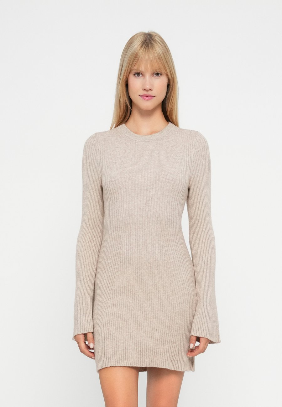 Платье ONLY ONLMONICA DRESS, Mocha Meringue/Light Brown
Платье ONLY ONLMONICA DRESS, Mocha Meringue/Light Brown