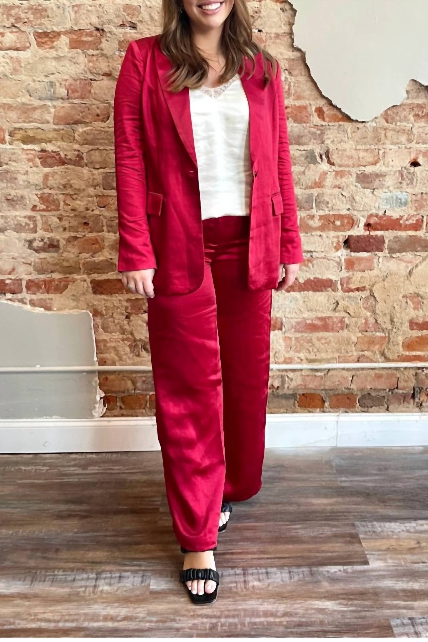 Праздничные брюки для вечеринки в красном цвете SKIES ARE BLUE 
Праздничные брюки для вечеринки в красном цвете SKIES ARE BLUE