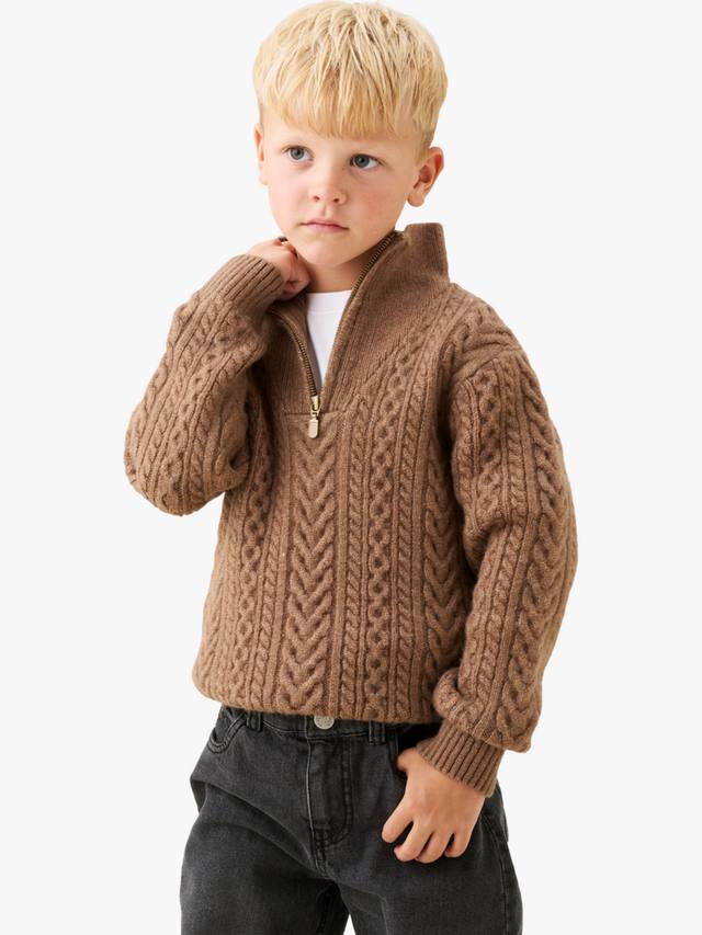 Детский свитер с воротником-стойкой и ажурным узором Colin Angel & Rocket, Taupe
Детский свитер с воротником-стойкой и ажурным узором Colin Angel & Rocket, Taupe