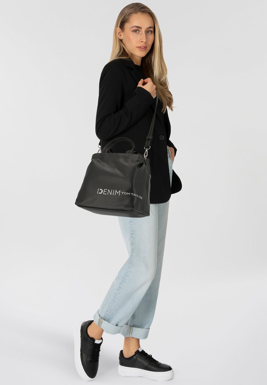 Сумка TOM TAILOR DENIM MARLOW, Black
Сумка TOM TAILOR DENIM MARLOW, Black