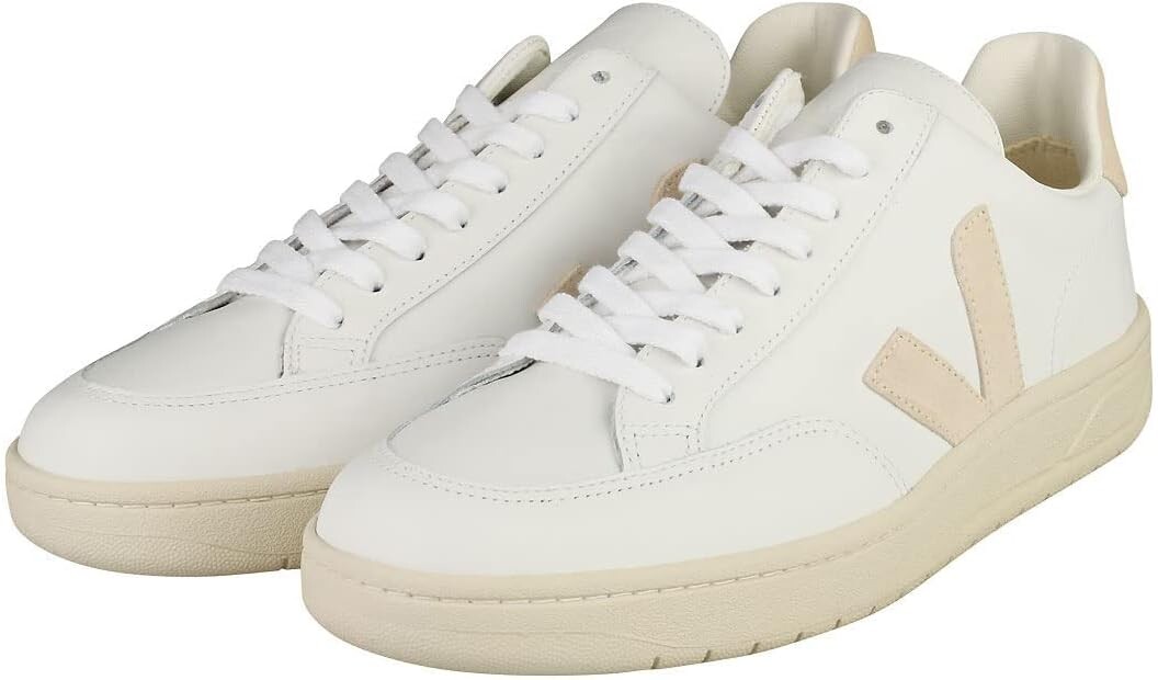Кроссовки V-12 VEJA, цвет Leather White/Extra White/Sable
Кроссовки V-12 VEJA, цвет Leather White/Extra White/Sable