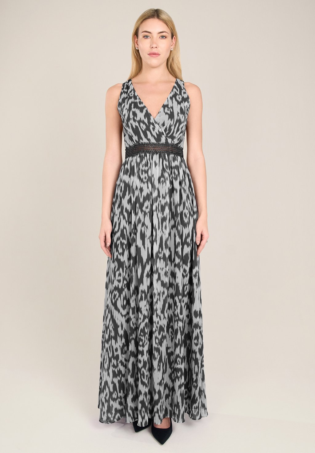 Платье Apart, черный
Платье Apart, черный