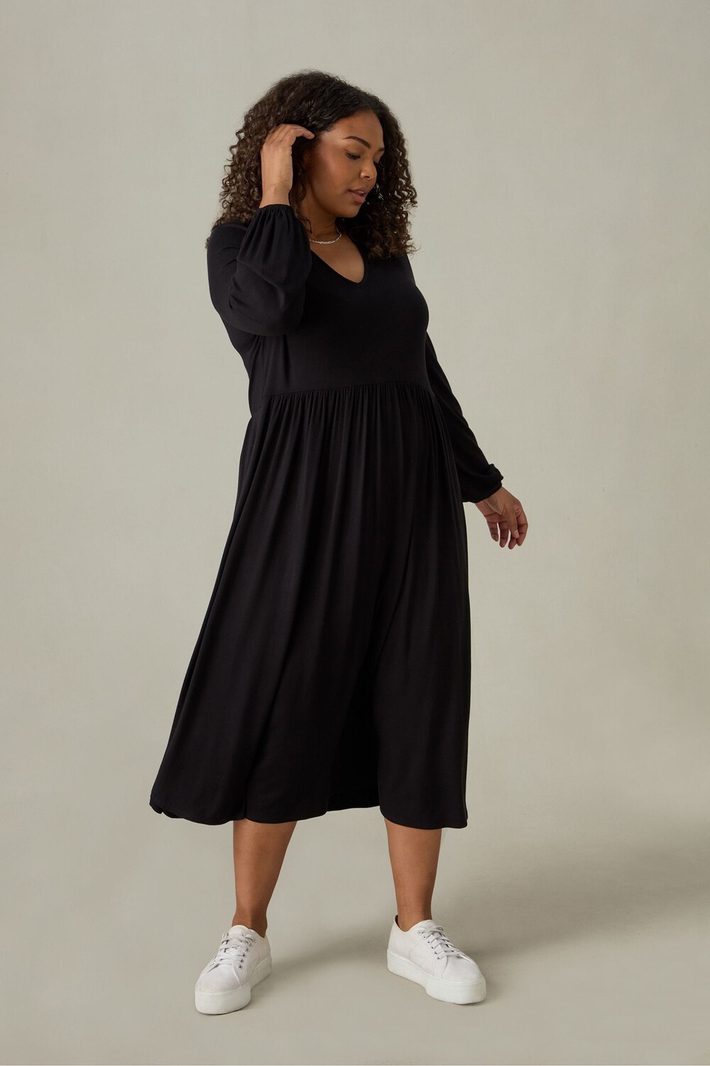 Платье миди с воротником из джерси «Неру» Live Unlimited, черный
Платье миди с воротником из джерси «Неру» Live Unlimited, черный