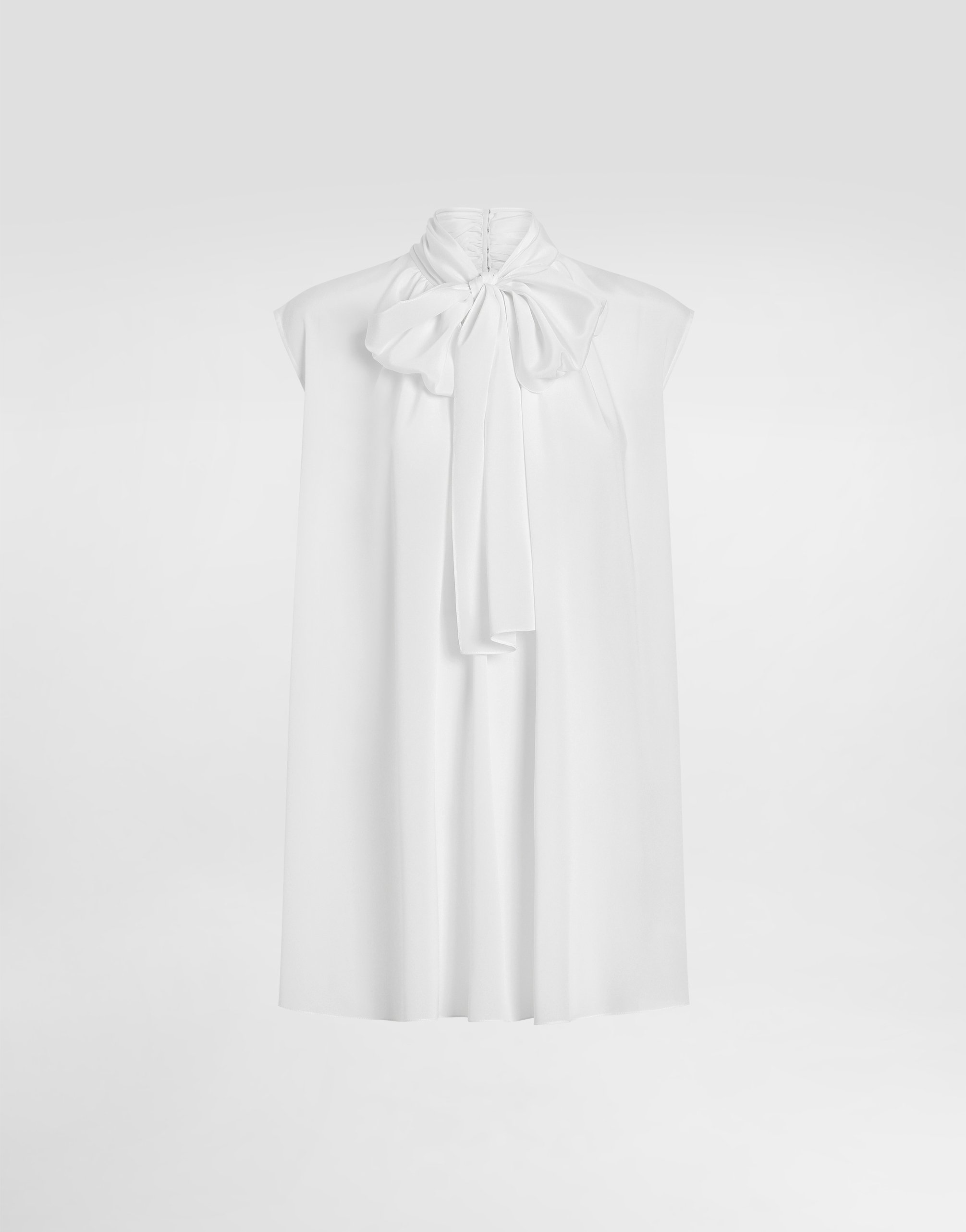 Шелковая рубашка из крепдешина Dolce & Gabbana, белый
Шелковая рубашка из крепдешина Dolce & Gabbana, белый