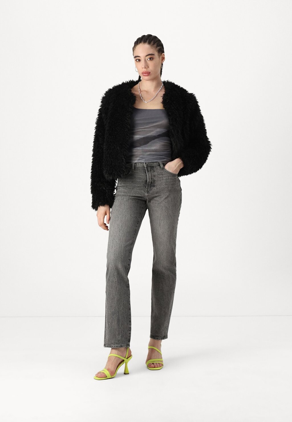 Джинсы прямого кроя VIKTORIA G-STAR, серый деним
Джинсы прямого кроя VIKTORIA G-STAR, серый деним