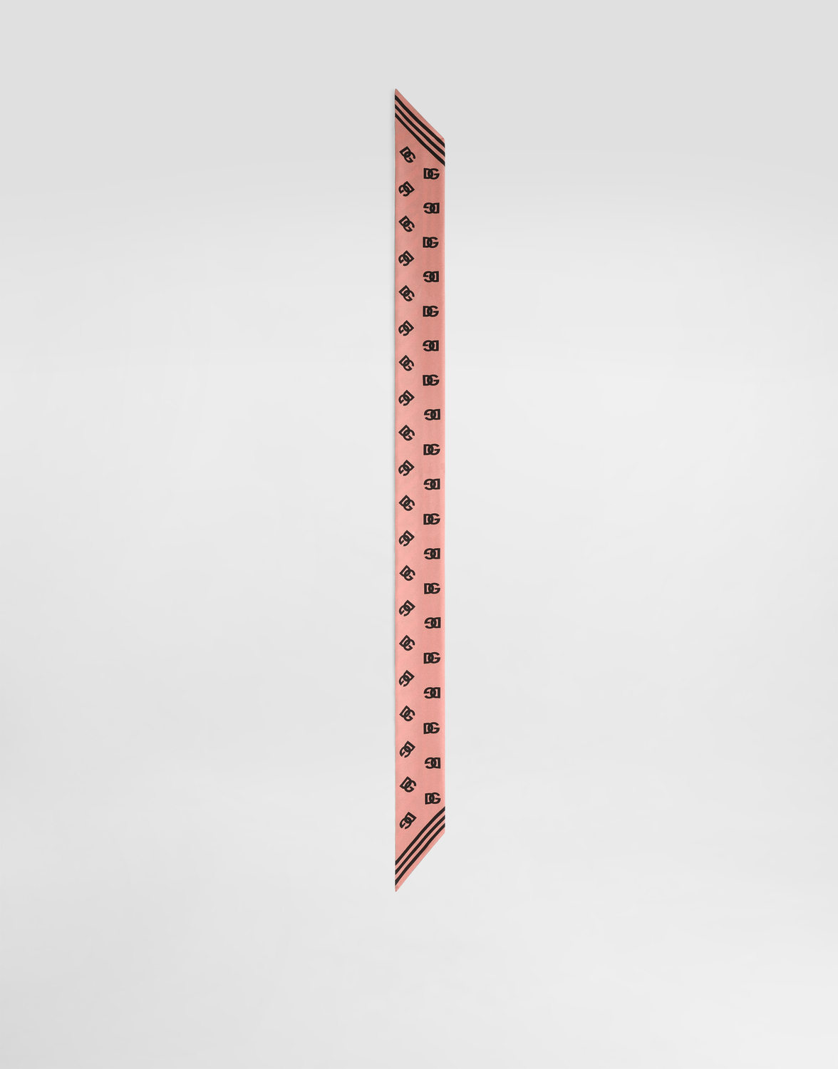 Твиловый платок с принтом логотипа dg по всей поверхности (6x100) Dolce & Gabbana, принт
Твиловый платок с принтом логотипа dg по всей поверхности (6x100) Dolce & Gabbana, принт