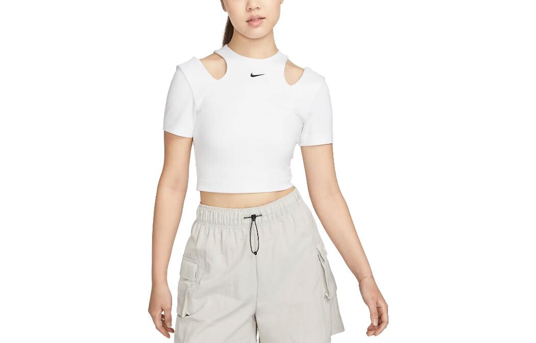 Футболка женская белая Nike
Футболка женская белая Nike