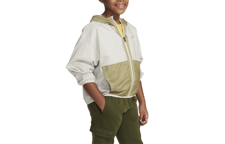 Детская куртка Nike, оливковый
Детская куртка Nike, оливковый