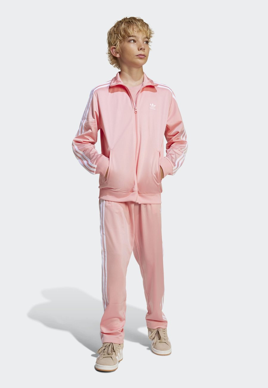 Толстовка Adidas Originals FIRE BIRD UNISEX, Semi Pink Spark/Pink
Толстовка Adidas Originals FIRE BIRD UNISEX, Semi Pink Spark/Pink