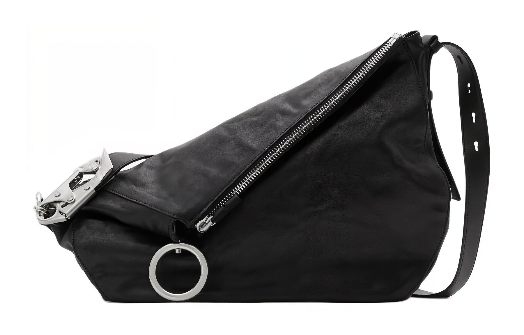 Burberry Кожаная сумка Knight через плечо, черная
Burberry Кожаная сумка Knight через плечо, черная