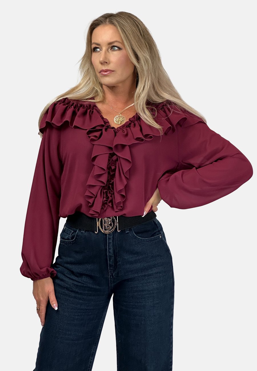 Блуза REGINA FASHION ROMANTIC RUFFLED , Bordeaux
Блуза REGINA FASHION ROMANTIC RUFFLED , Bordeaux