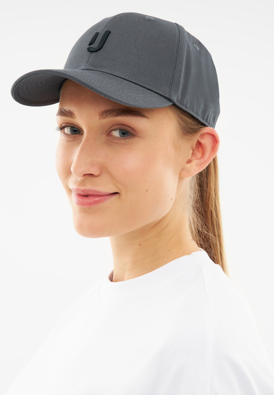 Бейсболка Johnny Urban JASON, Anthracite Black/Anthracite
Бейсболка Johnny Urban JASON, Anthracite Black/Anthracite