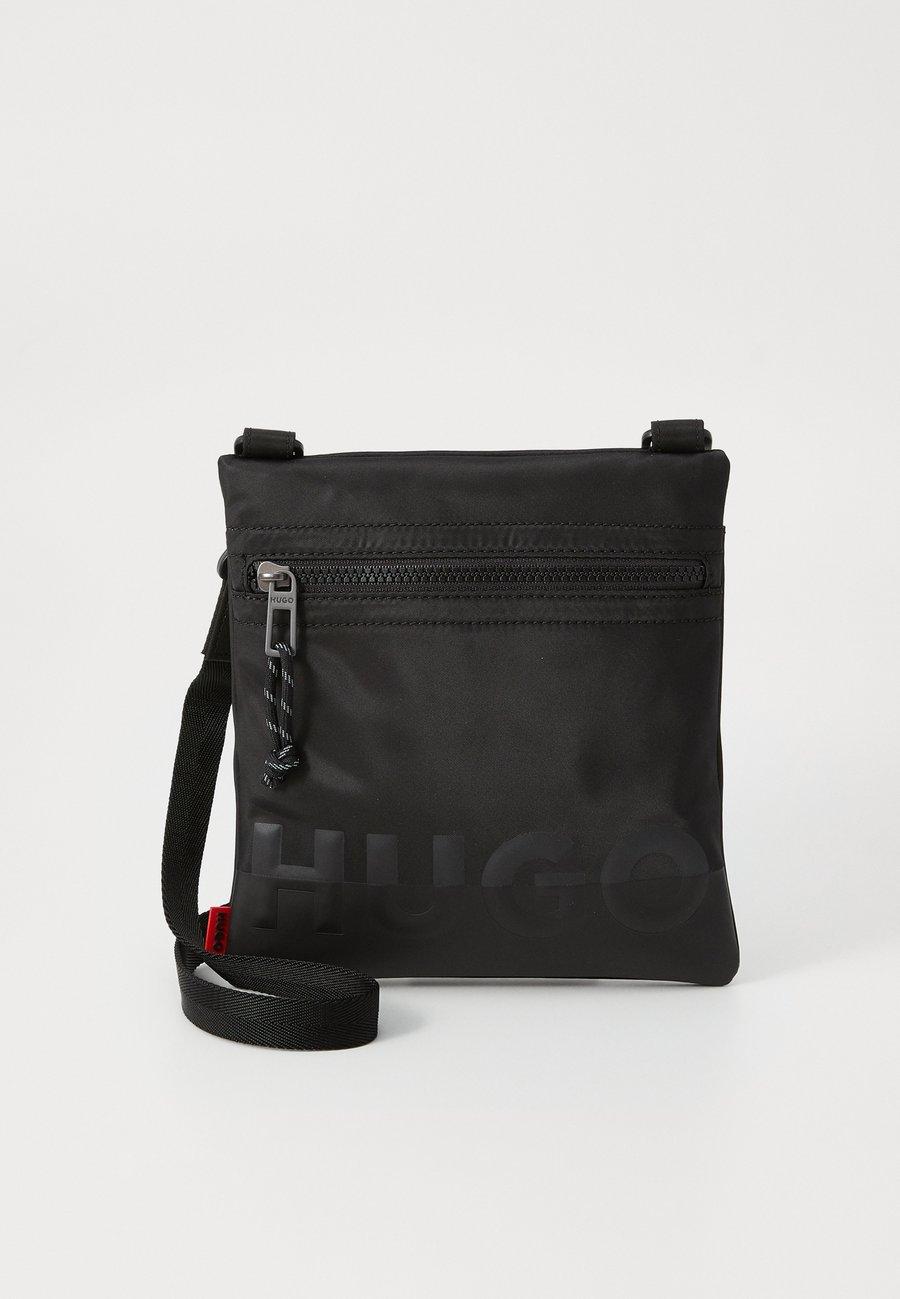 Сумка кросс-боди HUGO NOSH ENVELOPE, Black
Сумка кросс-боди HUGO NOSH ENVELOPE, Black