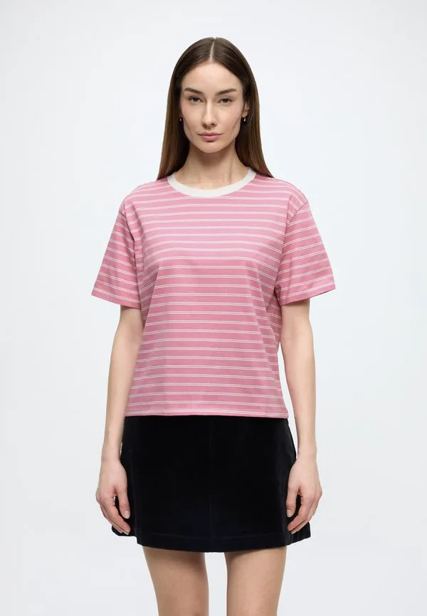 Футболка свободного кроя с принтом Tom Tailor Denim, Soft Blush Irregular Stripe, Розовый, Футболка свободного кроя с принтом Tom Tailor Denim, Soft Blush Irregular Stripe
Футболка свободного кроя с принтом Tom Tailor Denim, Soft Blush Irregular Stripe, Розовый, Футболка свободного кроя с принтом Tom Tailor Denim, Soft Blush Irregular Stripe