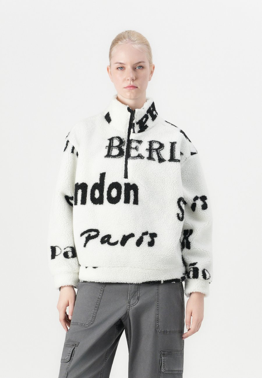 Джемпер ONLY ONLNEW JANNE HALF ZIP BOX, Cloud Dancer/Black/Off-White
Джемпер ONLY ONLNEW JANNE HALF ZIP BOX, Cloud Dancer/Black/Off-White