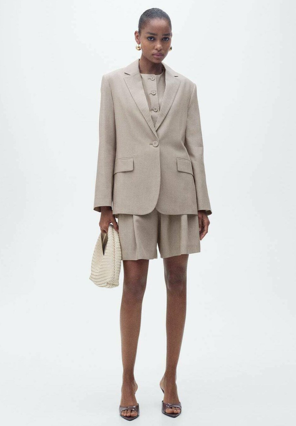 Блейзер Mango, коричневый
Блейзер Mango, коричневый