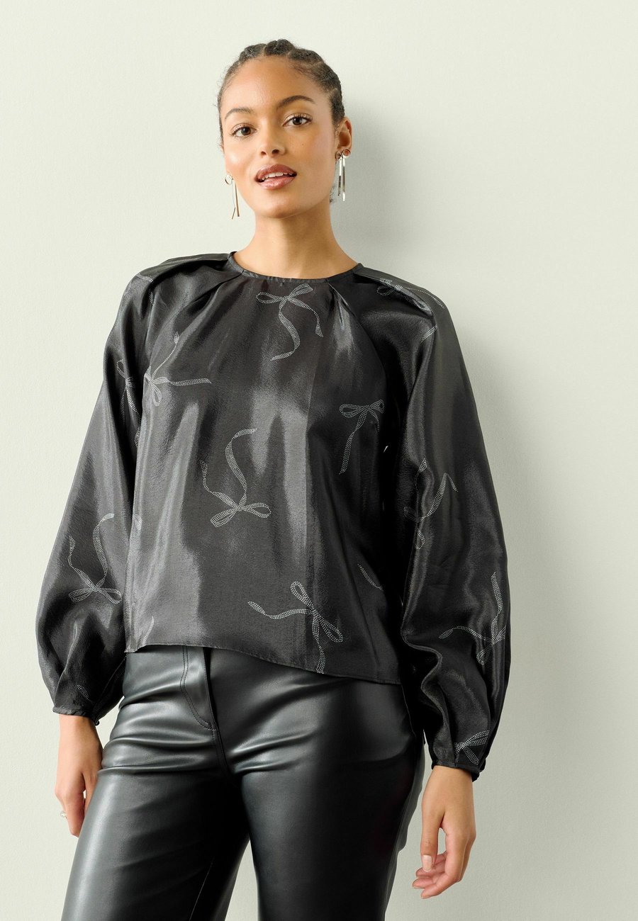 Блуза Next Blouse, Black Silver Bow Print/Black
Блуза Next Blouse, Black Silver Bow Print/Black